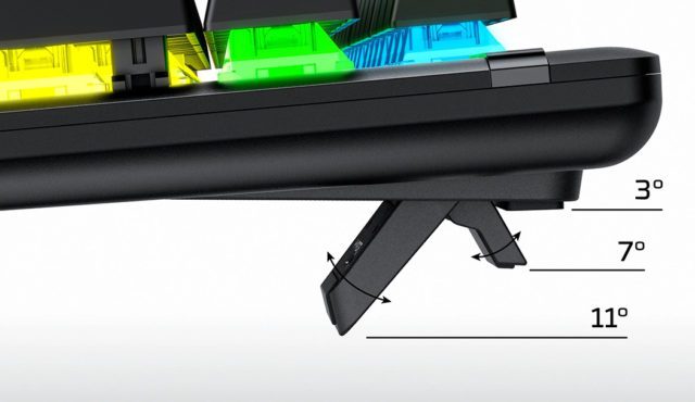 An der Hyperx Alloy Origins Gaming Tastatur könnt ihr den Neigungswinkel in 3-Stufen einstellen.